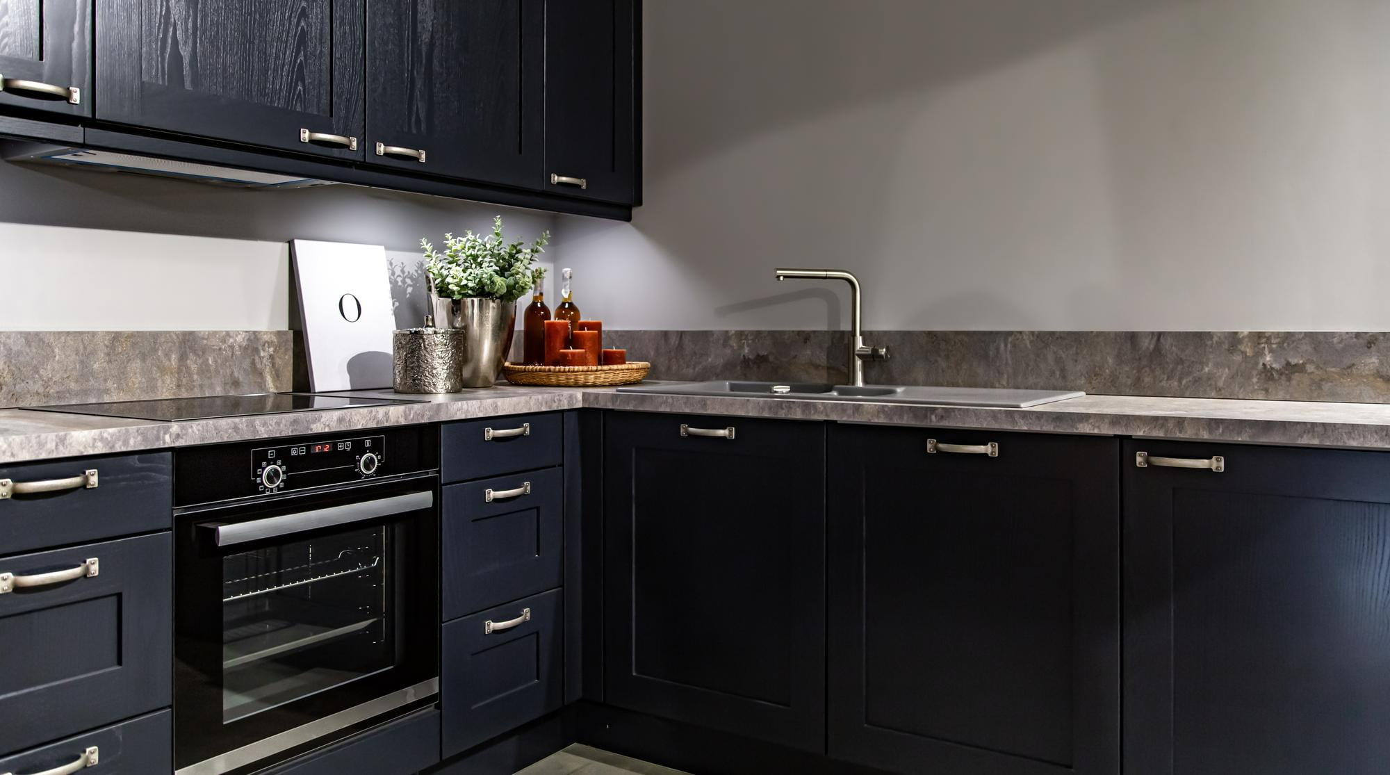 interior-kitchen-with-wooden-details-with-modern-kitchen-countertop-materials